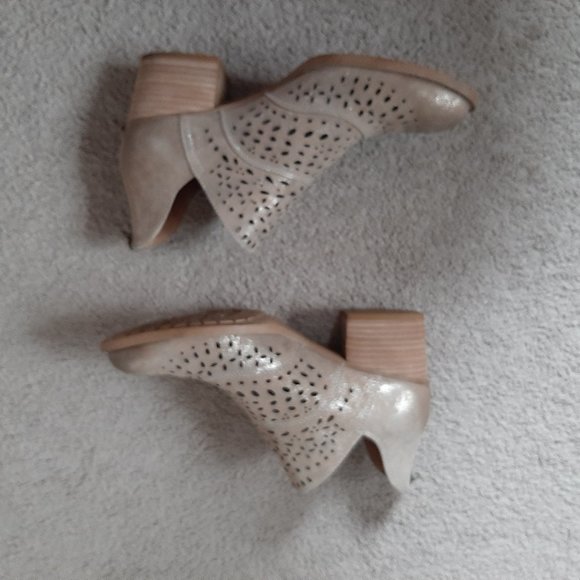 EUC Sofft Wyoming bootie size 8.5 Anthracite - Picture 2 of 4